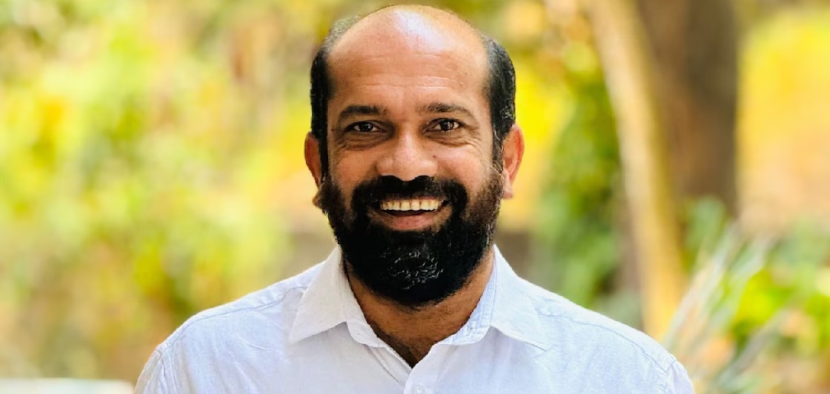 അനില് അക്കര പഞ്ചായത്ത് വാര്ഡില് മത്സരിക്കും