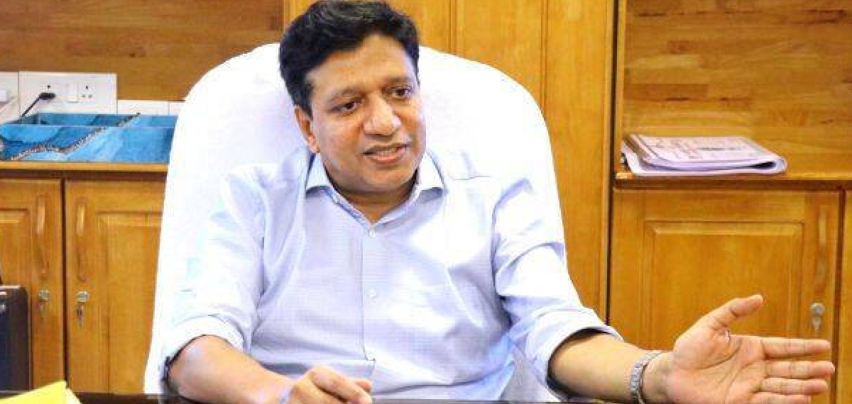 പൊലീസ് തലപ്പത്ത് അഴിച്ചുപണി; യോഗേഷ് ഗുപ്തയെ ഫയർഫോഴ്‌സ് മേധാവി സ്ഥാനത്ത് നിന്ന് മാറ്റി; വിനോദ് കുമാറിനും മാറ്റം