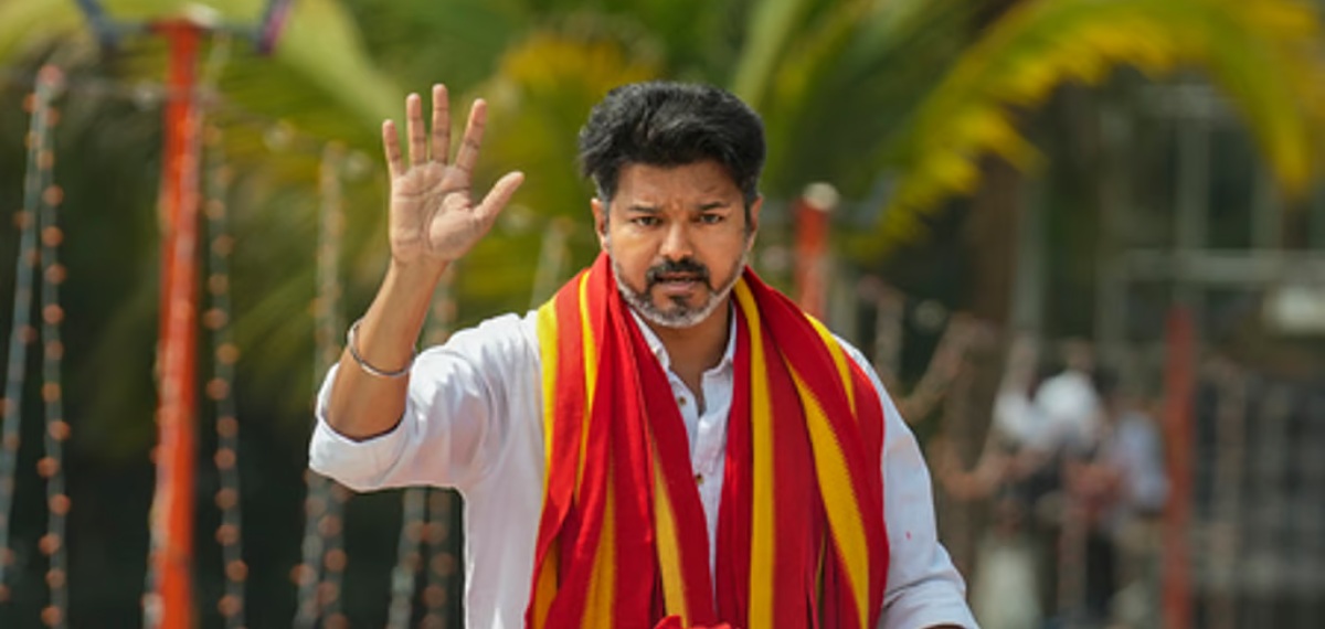 വിജയ് കരൂരിലേക്കില്ല; മരിച്ചവരുടെ കുടുംബങ്ങളെ ചെന്നൈയില് എത്തിക്കും