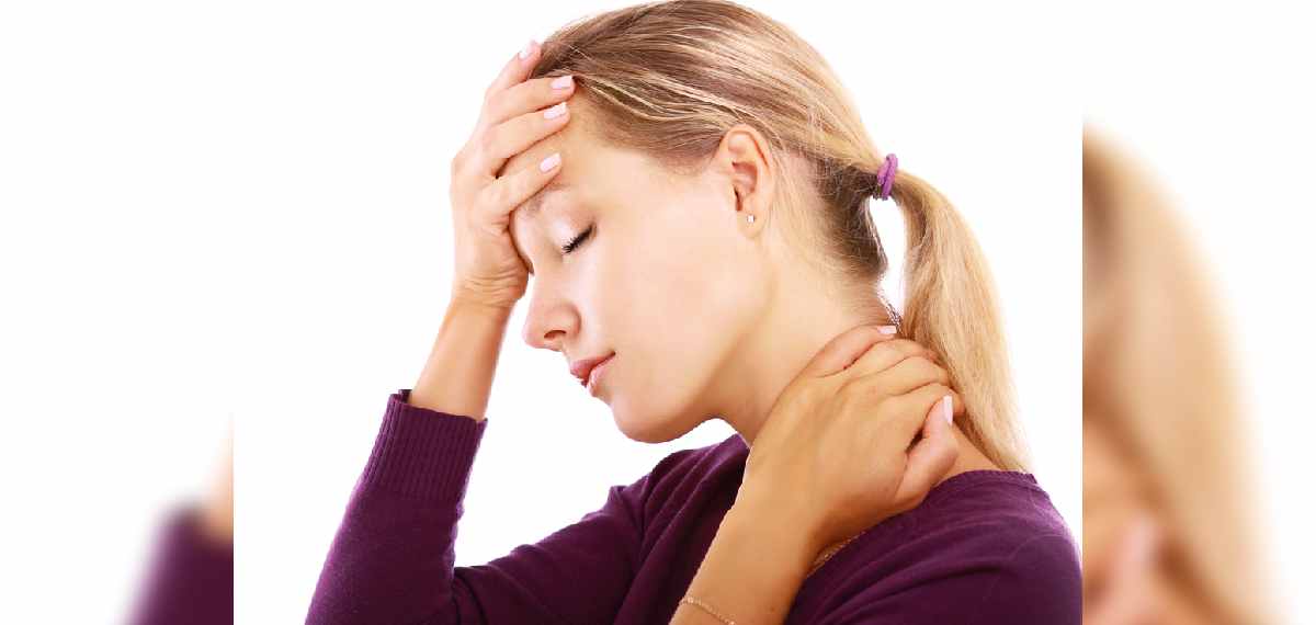 നിരന്തരമായ തലവേദനയും കഴുത്തുവേദനയും അലട്ടുന്നുണ്ടോ? വില്ലനാകുന്നത് സ്‌ക്രീൻ ഹൈറ്റ് ആകാം! ഡോക്ടർ പറയുന്നു