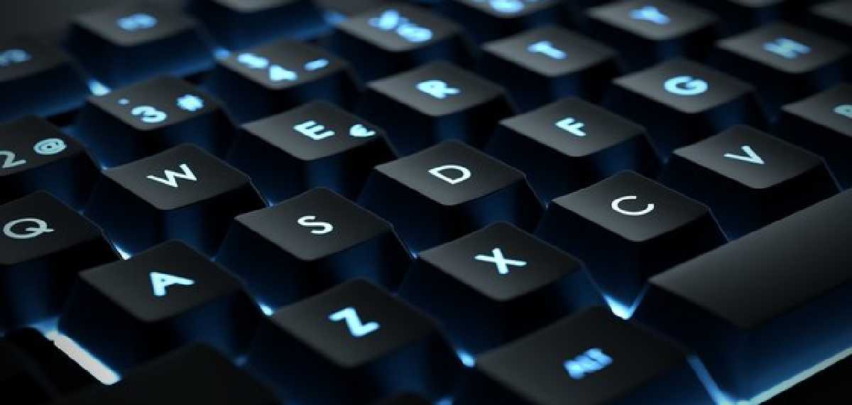 computer keyboard are not in alphabetical order