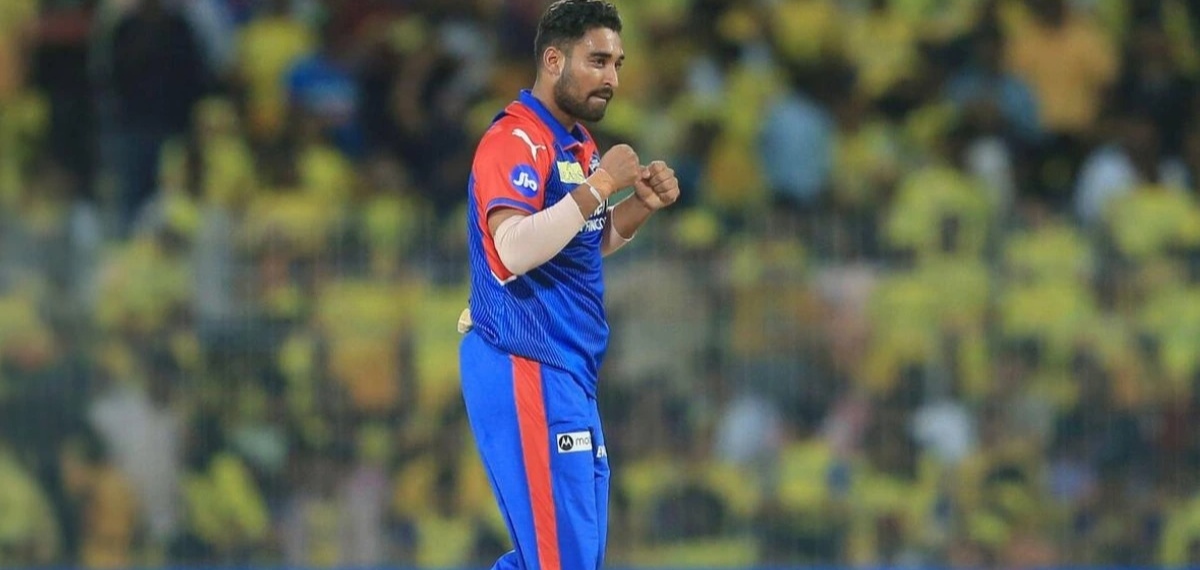 ഹോട്ടലിലേക്ക് വിളിച്ചുവരുത്തി പീഡിപ്പിച്ചുവെന്ന് വനിതാ താരം; ഹണി ട്രാപ്പിൽ പെട്ടതാണെന്ന് IPL താരം