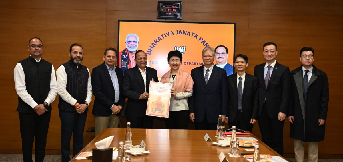 ബിജെപി ആസ്ഥാനം സന്ദർശിച്ച് ചൈനീസ് കമ്മ്യൂണിസ്റ്റ് പാർട്ടി പ്രതിനിധികൾ; ഗാൽവാൻ ഏറ്റുമുട്ടലിന് ശേഷം ഇതാദ്യം
