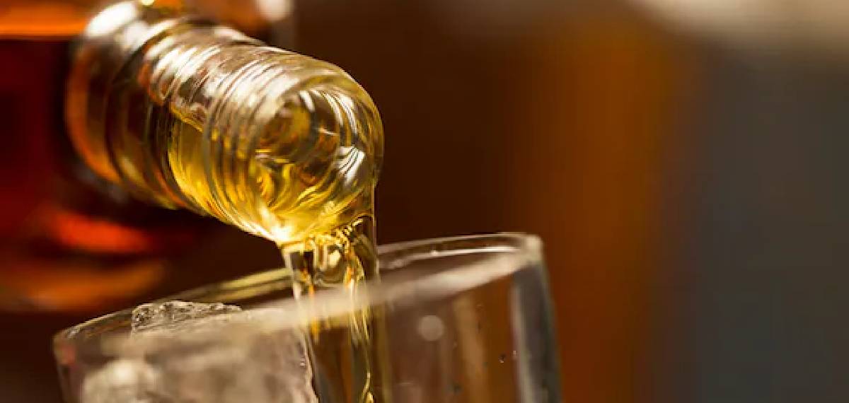 പേരിലെ സസ്പെൻസ് തുടരുന്നു; സർക്കാർ ഉത്പാദിപ്പിക്കുന്ന മദ്യം ഈ മാസം 21ന് കുറഞ്ഞ വിലയിൽ വിപണിയിലെത്തും