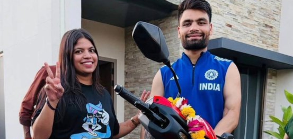 ഏഷ്യ കപ്പ് വിജയം; സഹോദരിക്ക് സ്‌കൂട്ടർ വാങ്ങി നൽകി ആഘോഷിച്ച് റിങ്കു; സോഷ്യൽ മീഡിയയിൽ വൈറൽ