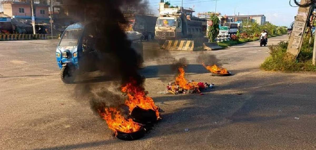നേപ്പാളിൽ വീണ്ടും ജെൻ സീ പ്രതിഷേധം; സിപിഎൻ-യുഎംഎൽ പ്രവര്ത്തകരും ജെൻ സീകളും തമ്മിൽ സംഘർഷം, ജില്ലകളിൽ കർഫ്യൂ