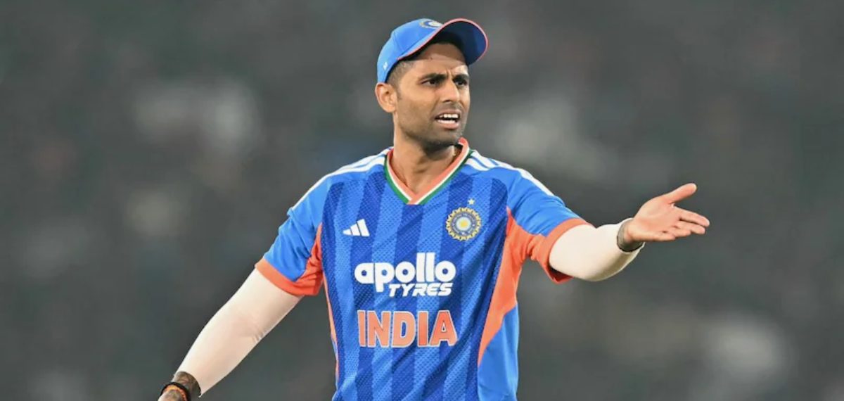 'ടോസ് ഇടാനും ബോളര്മാരെ നിയന്ത്രിക്കാനും മാത്രമല്ല ക്യാപ്റ്റന്'; സൂര്യയ്ക്കെതിരെ ആഞ്ഞടിച്ച് മുന്താരം