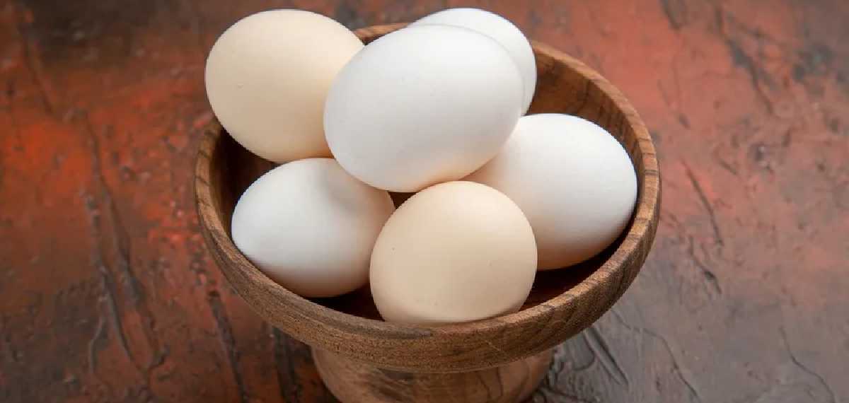 egg yolk increase cholesterol