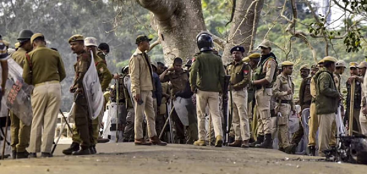 അസമിൽ വീണ്ടും സംഘർഷം: രണ്ട് പേർ കൊല്ലപ്പെട്ടു, രണ്ട് ജില്ലകളിൽ ഇന്‍റർനെറ്റ് നിരോധനം ഏർപ്പെടുത്തി ഭരണകൂടം