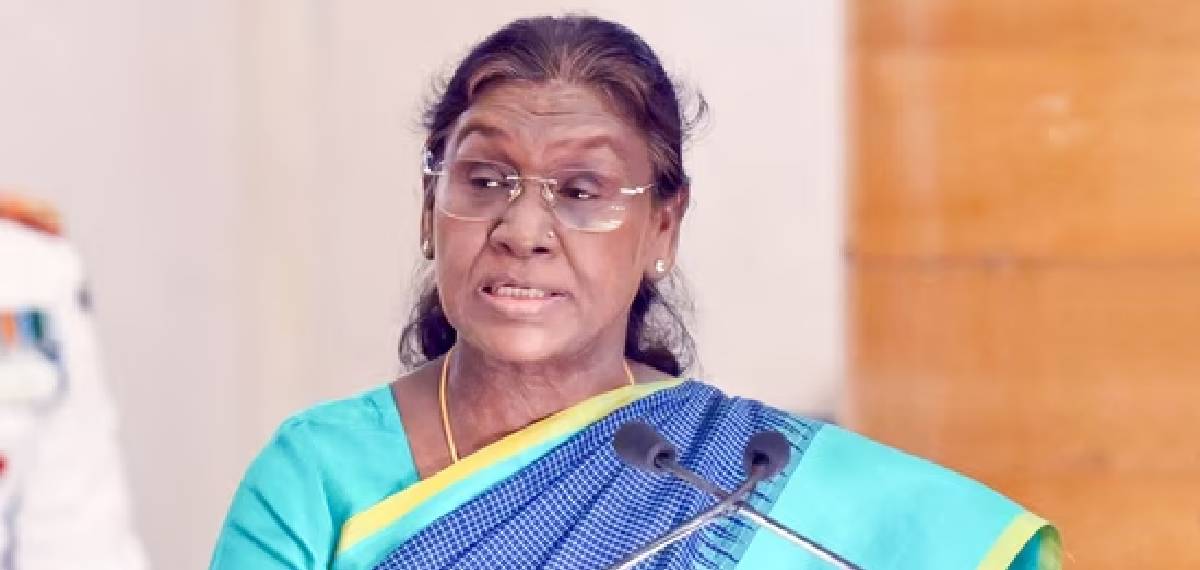 വിദ്യാഭ്യാസ രംഗത്തെ കേരളത്തിൻറെ നേട്ടങ്ങളെ പുകഴ്ത്തി രാഷ്ട്രപതി ദ്രൗപതി മുർമു