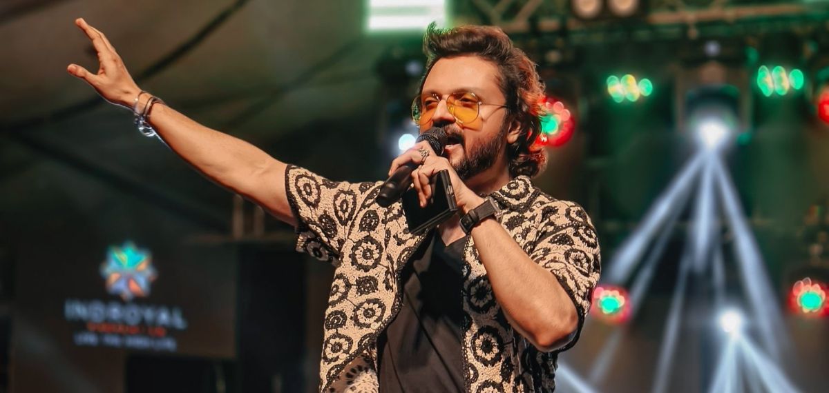 മമ്മൂക്ക രോഗ മുക്തനായി എത്തി, ലാലേട്ടൻ ഫാൽകെ അവാർഡ് വാങ്ങി, രാജേഷ് എല്ലാം അറിയുന്നുണ്ട്, കുറിപ്പുമായി സുഹൃത്ത്