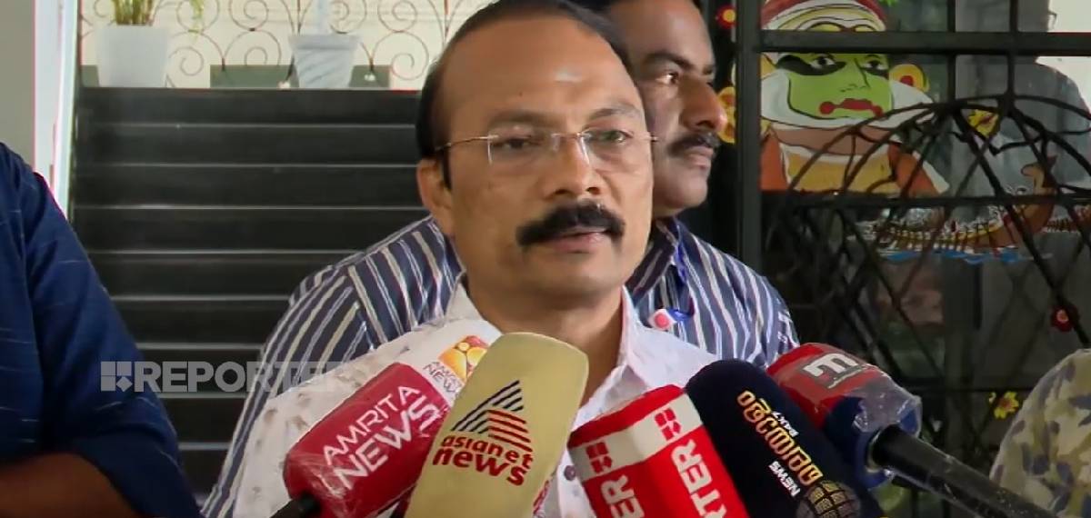 'കൈയിലുണ്ടായിട്ടും കളളം പറഞ്ഞത് എന്തിന്, പിന്നിൽ ഗൂഢാലോചന'; ഉണ്ണികൃഷ്ണൻ പോറ്റിക്കെതിരെ പി എസ് പ്രശാന്ത്