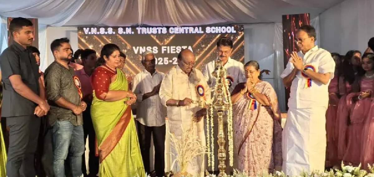 കണിച്ചുകുളങ്ങരയിലെ എസ് എൻ ട്രസ്റ്റിന്‍റെ CBSE സ്‌കൂളിൽ BPL വിദ്യാർത്ഥികൾക്ക് ഫീസ് ഒഴിവാക്കി