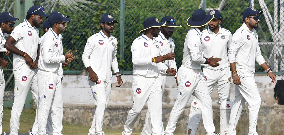 സല്മാന് നിസാറില്ലാതെ കേരളം ഇന്നിറങ്ങും; രഞ്ജിയില് ഇന്ന് കർണാടകയ്ക്കെതിരെ