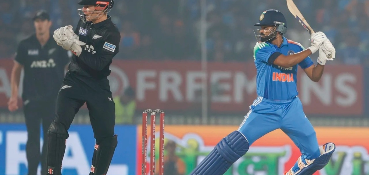 ശ്രേയസ് ബാക്ക്!; പരിക്കേറ്റ തിലക് വർമയ്ക്ക് പകരം അയ്യർ ടി 20  ലോകകപ്പ് ടീമിൽ