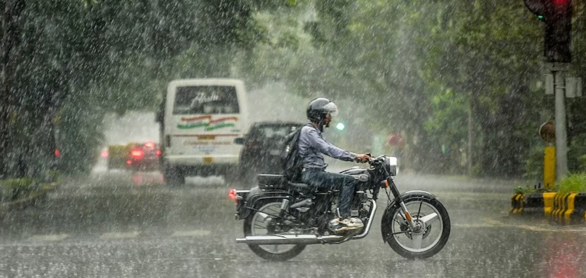 സംസ്ഥാനത്ത് മഴ തുടരും; ഇന്ന് വിവിധ ജില്ലകളില്‍ യെല്ലോ അലേര്‍ട്ട്