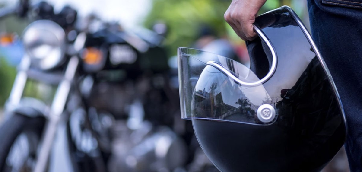 ഹെൽമറ്റ് ഇല്ലാതെ യാത്ര: ഒരാഴ്ചക്കിടെ പൊലീസ് പിഴയായി ഈടാക്കിയത് 25597600 രൂപ; പരിശോധിച്ചത് 119414 വാഹനങ്ങള്‍