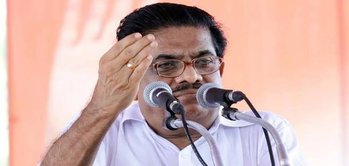 'കേരള ജനത അതിജീവിതയ്ക്കൊപ്പമാണ്, അടൂർ പ്രകാശിന്റേത് വ്യക്തിപരമായ നിലപാട് അതിനെ അങ്ങനെ കാണണം'; വി എം സുധീരൻ