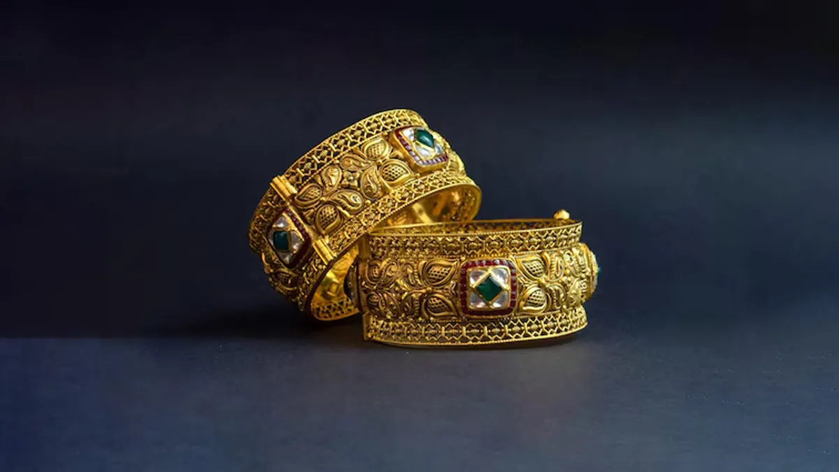 സ്വർണവില രാവിലെ ഞെട്ടിച്ചു, ഉച്ചയ്ക്ക് നേരിയ ആശ്വാസം:  വിലയില്‍ ഇടിവ്