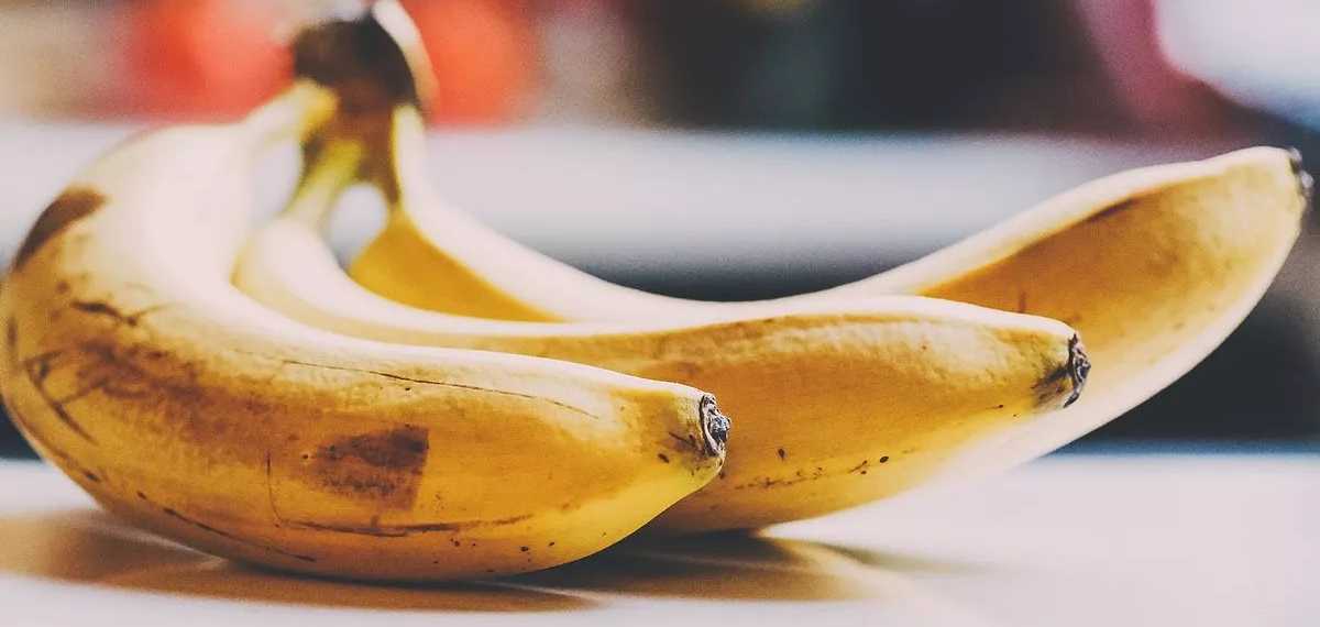 കൃത്രിമമായി പഴുപ്പിച്ച പഴം എങ്ങനെ തിരിച്ചറിയാം