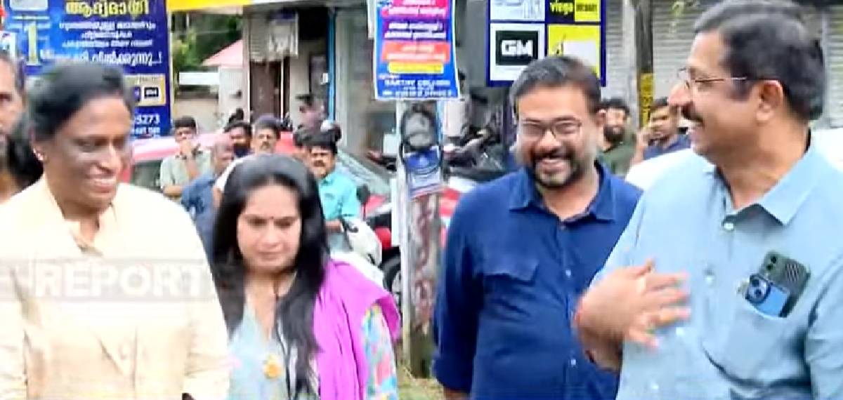 പാലക്കാട് BJPയിൽ തമ്മിലടി, നഗരസഭ ചെയർപേഴ്സനെ അറിയിക്കാതെ പരിപാടിയുടെ ഉദ്ഘാടനം നടത്തി സി കൃഷ്ണകുമാർ, പരാതി