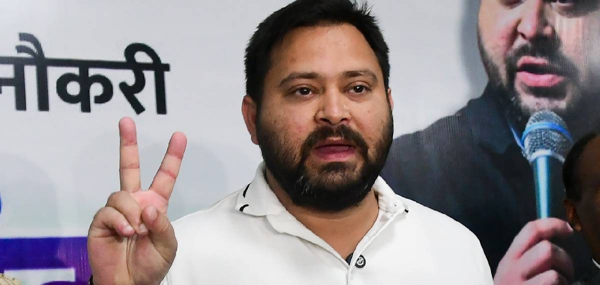 ഒടുവിൽ പൊരുതി നേടി; രാഘോപൂരിൽ 14,000ത്തിലധികം വോട്ടുകളുടെ ഭൂരിപക്ഷത്തിൽ വിജയിച്ച് തേജസ്വി യാദവ്