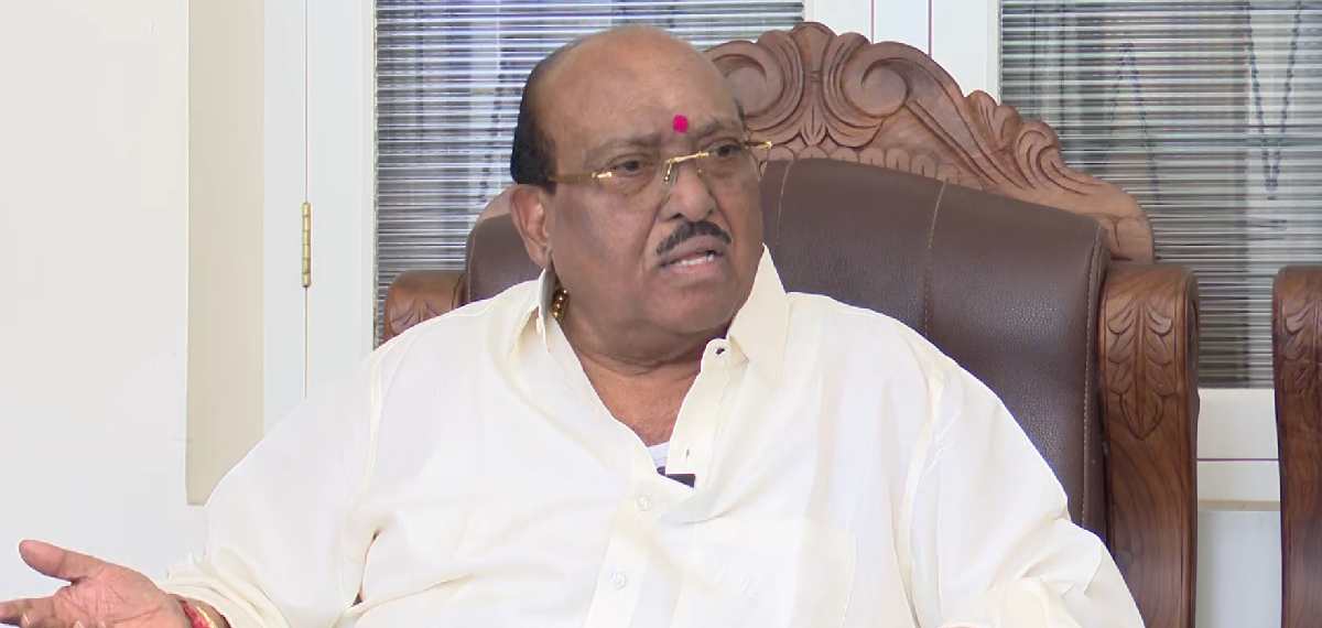 'അവൻ മുസ്ലിങ്ങളുടെ വക്താവ്, തീവ്രവാദി'; റിപ്പോർട്ടർ TV മാധ്യമപ്രവര്ത്തകൻ റഹീസിനെ അധിക്ഷേപിച്ച് വെള്ളാപ്പള്ളി