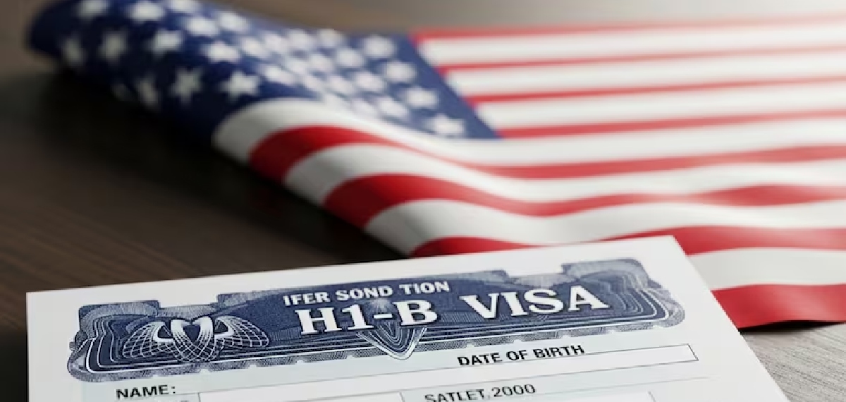 H1B വിസ ഫീസ് വിഷയത്തിൽ നിന്ന് ഡോക്ടർമാരെ ഒഴിവാക്കിയേക്കുമെന്നാണ് റിപ്പോർട്ടുകൾ. 
