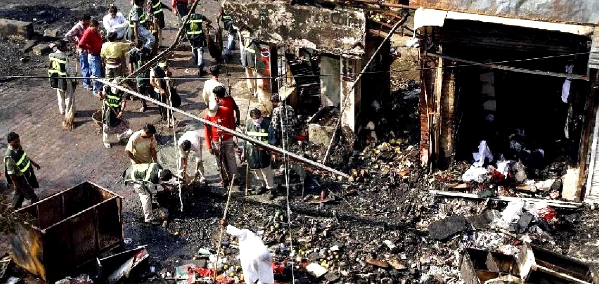 A series of co-ordinated bomb blasts killed 20 people and injured 90 others yesterday in busy markets across the Indian capital of Delhi.The bombs, the first of which exploded at 6.15pm, all went off within 45 minutes of each other and were centred on three main areas. Television footage showed bloodstained streets and the shattered remains of nearby vehicles.