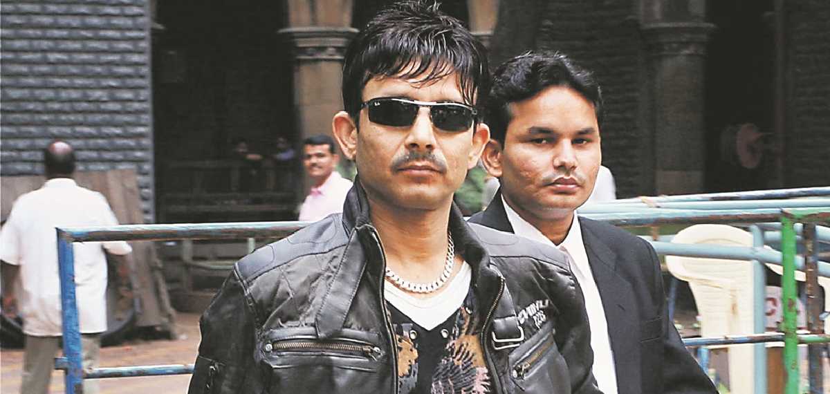 ബംഗ്ലാവിൽ നിന്നും ഫ്ളാറ്റിന് നേരെ വെടിവെപ്പ്;നടൻ അറസ്റ്റിൽ;തോക്ക് വൃത്തിയാക്കുന്നതിനിടെ സംഭവിച്ചത് എന്ന് വാദം