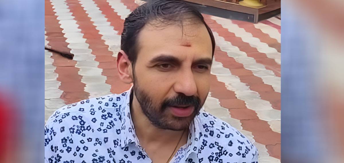 ശബരിമല സ്വര്‍ണക്കൊള്ള: രണ്ട് എഫ്‌ഐആറുകള്‍ രജിസ്റ്റർ ചെയ്ത് എസ്ഐടി; രണ്ടിലും ഉണ്ണികൃഷ്ണൻ പോറ്റി ഒന്നാം പ്രതി