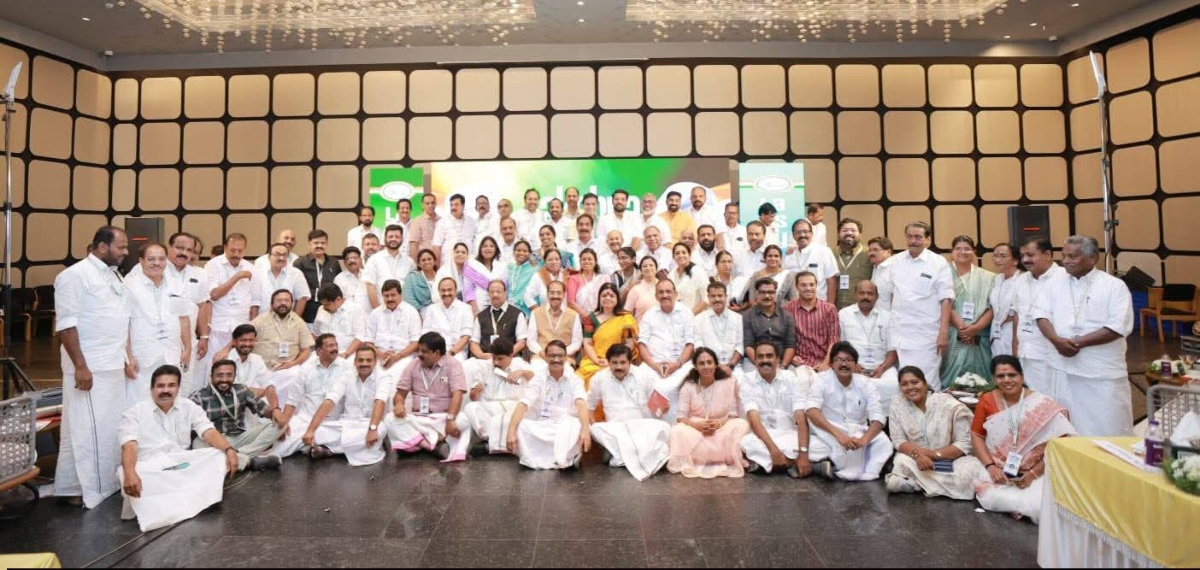 'വോട്ടര്‍മാര്‍ക്ക് നന്ദി, ജനങ്ങള്‍ അര്‍പ്പിച്ച വിശ്വാസം പോരാട്ടത്തിന് ഊര്‍ജ്ജം പകരും; കെപിസിസി പ്രമേയം