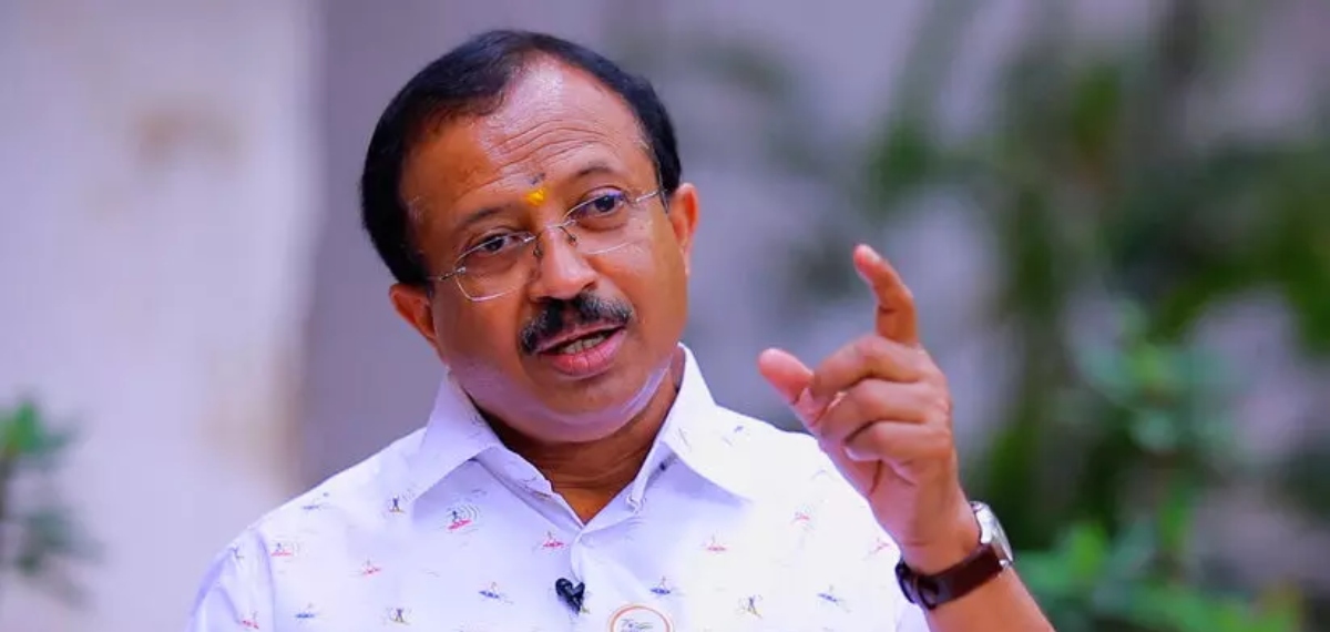 സ്വർണപ്പാളി വിവാദം; കള്ളന്മാർക്ക് കഞ്ഞി വെയ്ക്കുകയാണ് വാസവൻ: വി മുരളീധരൻ