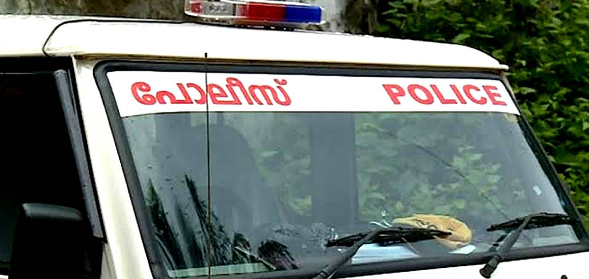 കൊച്ചിയിൽ സിവിൽ പൊലീസ് ഓഫീസറെ ഭീഷണിപ്പെടുത്തി പണം തട്ടിയ കേസ്; പ്രതിയായ എസ്ഐക്ക് സസ്പെൻഷൻ