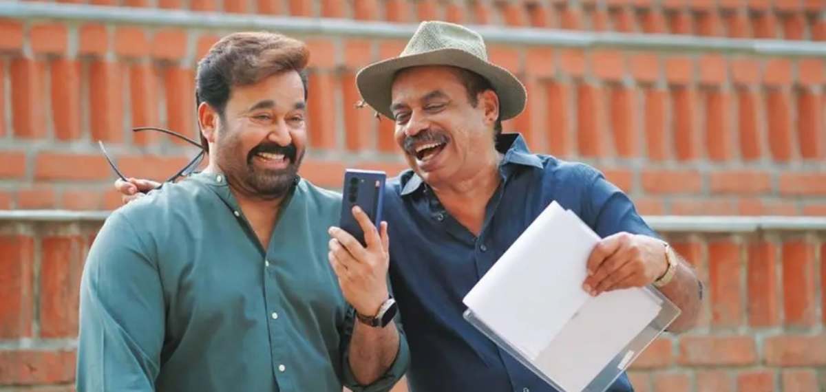 ഹൃദയം വെച്ചൊരു പേര് തിരയുമ്പോഴാണ് മോഹൻലാൽ 'ഹൃദയപൂർവ്വം' എന്ന പേര് പറയുന്നത്; സത്യൻ അന്തിക്കാട്