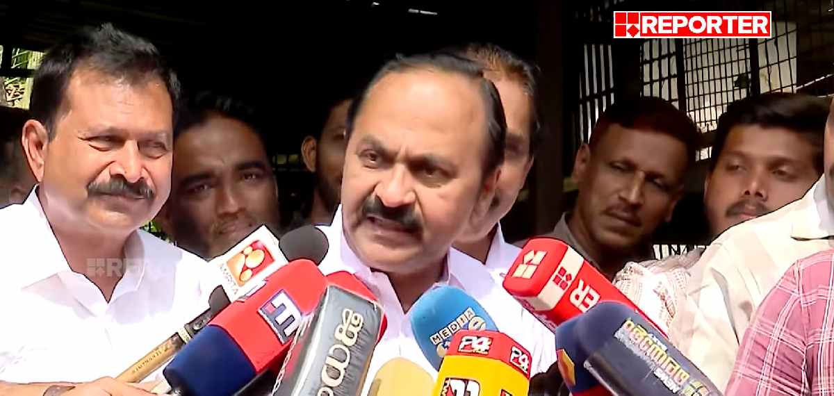 രാഹുലിനെ പിന്തുണക്കുന്ന വീക്ഷണത്തിലെ മുഖപ്രസംഗം; അത് എഴുതിയവരോട് പോയി ചോദിക്കണമെന്ന് വി ഡി സതീശൻ