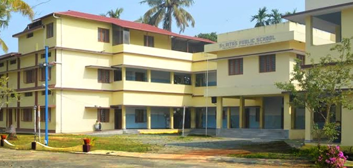ഹിജാബ് വിവാദം; സെന്റ് റീത്താസിലെ പഠനം ഉപേക്ഷിച്ച് വിദ്യാര്‍ത്ഥിനി; ടി സി വാങ്ങും