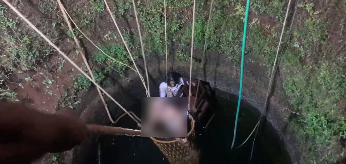 വയോധികൻ അബദ്ധത്തിൽ കിണറ്റിൽ വീണു, രക്ഷിക്കാനിറങ്ങിയ UP സ്വദേശിയും കുടുങ്ങി; ഒടുവിൽ രക്ഷകരായി ഫയർഫോഴ്സ്