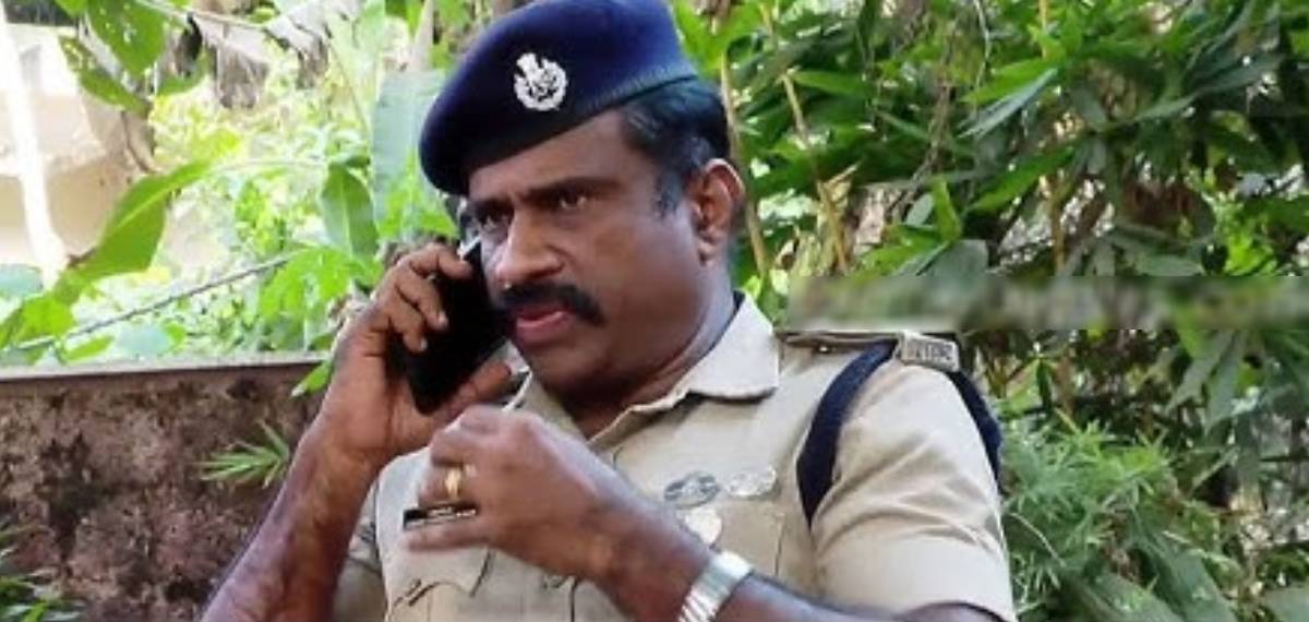 'ടെറസിലേക്ക് വലിച്ചിഴച്ച് കൊണ്ടുപോയി പീഡിപ്പിച്ചു': ഡിവൈഎസ്പി ഉമേഷിനെതിരെ ഗുരുതര ആരോപണവുമായി യുവതി
