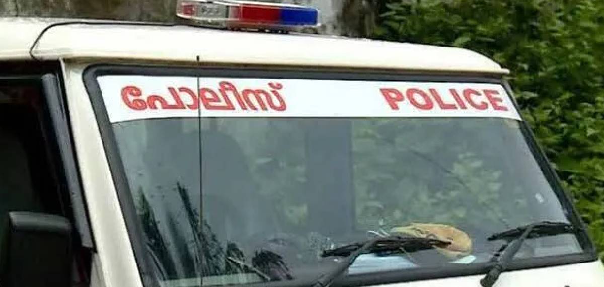 കാസർകോട് 13 കാരിയെ പീഡിപ്പിച്ച് ഗർഭിണിയാക്കിയ പിതാവ് അറസ്റ്റിൽ