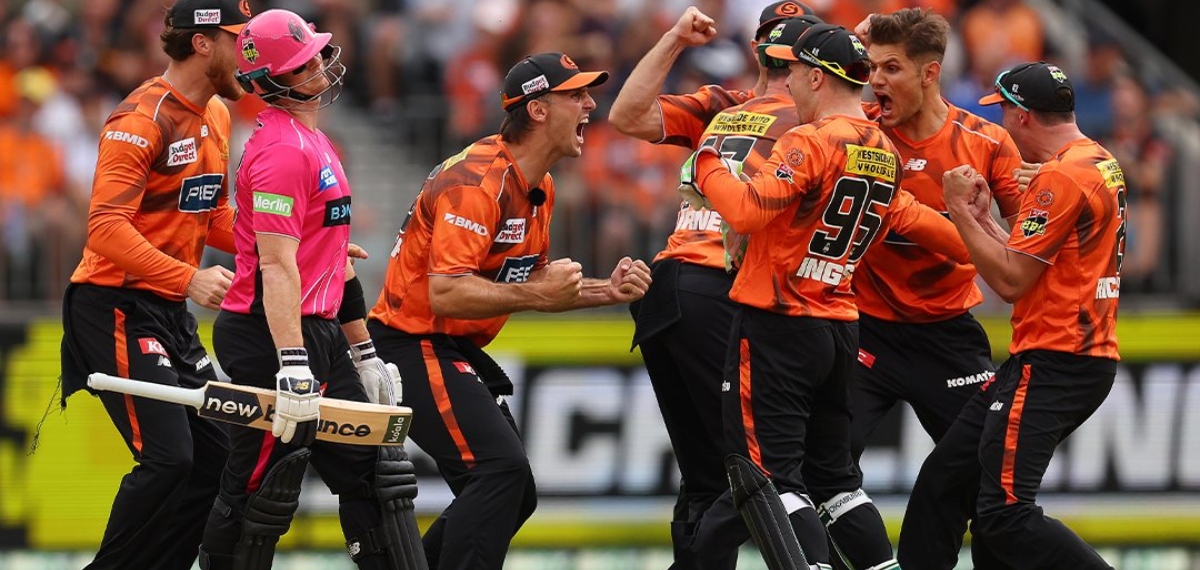 സ്മിത്തിന്റെ സിക്‌സേഴ്‌സിനെ തകർത്തു; BBL ൽ പെർത്ത് സ്‌കോച്ചേഴ്‌സിന് ആറാം കിരീടം