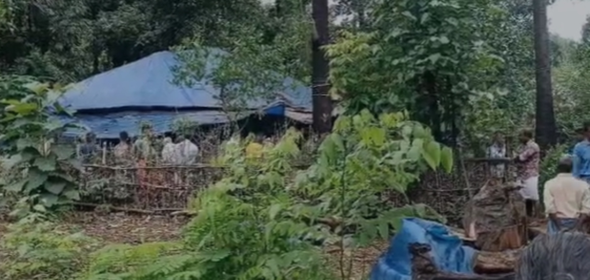 പാലക്കാട് പല്ലഞ്ചാത്തന്നൂരില് ഭര്ത്താവ് ഭാര്യയെ വെട്ടിക്കൊന്നു; കുടുംബ പ്രശ്നമെന്ന് നിഗമനം